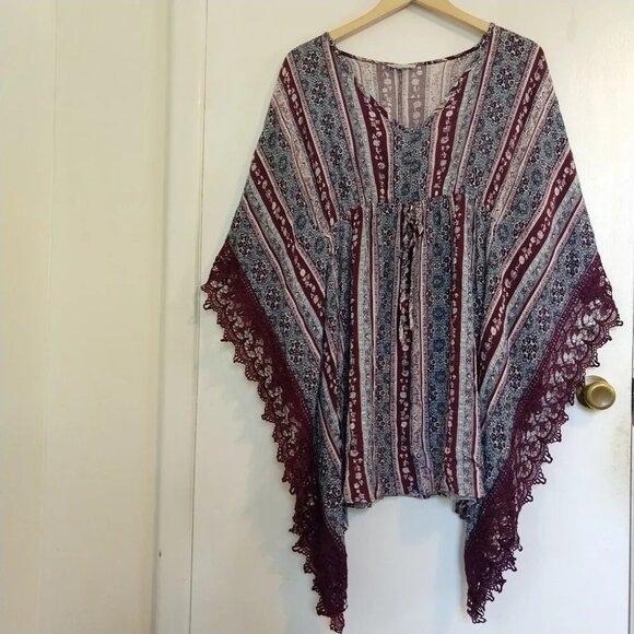 Charlotte Russe Poncho Style Tunic Top Elastic Empire Waist Hippie Boho - Picture 2 of 9